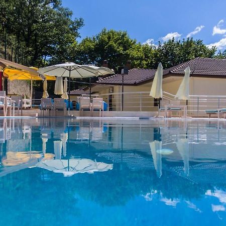 Nymfes Hotel Loutraki  Bagian luar foto