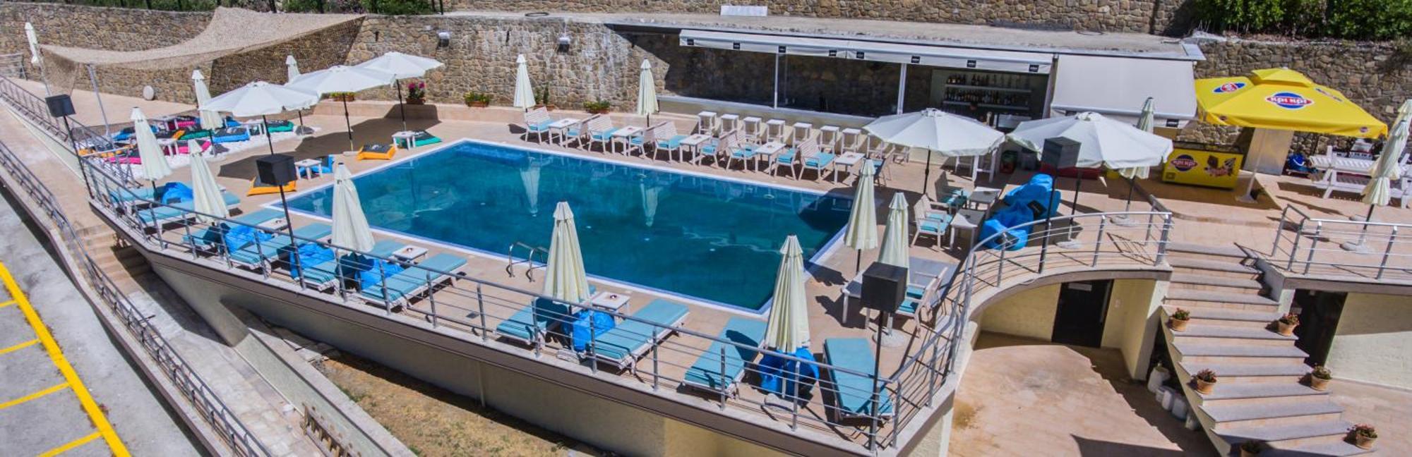Nymfes Hotel Loutraki  Bagian luar foto