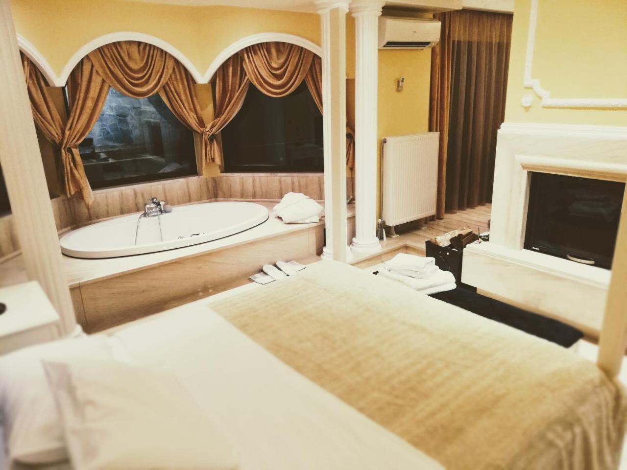 Nymfes Hotel Loutraki  Bagian luar foto