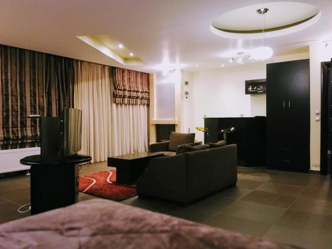 Nymfes Hotel Loutraki  Bagian luar foto